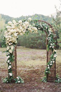 Cổng hoa cưới - Cơ Sở Hoa Giấy Nghệ Thuật Tuyết Vân